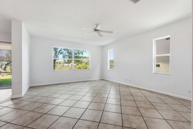 1275 Rosegate Boulevard, Riviera Beach, FL 33404