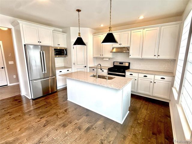 6493 Hawthorne Avenue, Ypsilanti, MI 48197