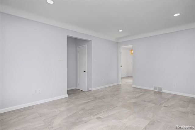 8527 Metropolitan Parkway, Sterling Heights, MI 48312