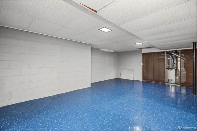 8527 Metropolitan Parkway, Sterling Heights, MI 48312