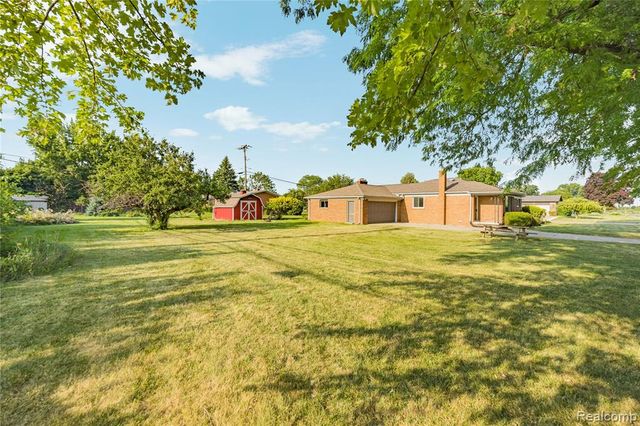 8527 Metropolitan Parkway, Sterling Heights, MI 48312