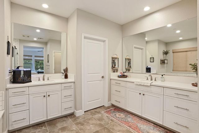 2665 Buttercup Dr, Lodi, CA 95242