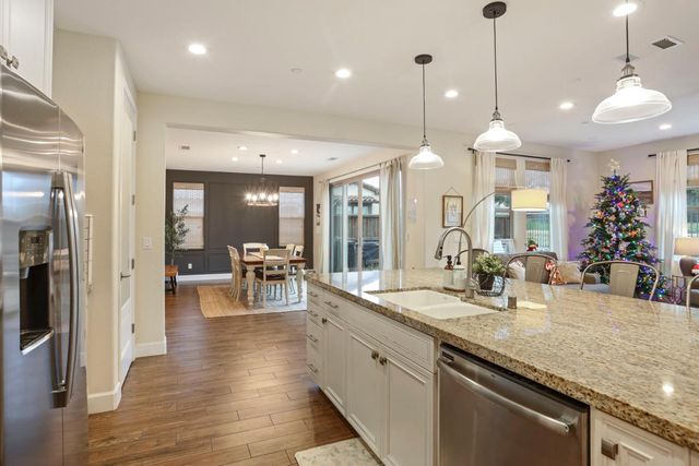 2665 Buttercup Dr, Lodi, CA 95242