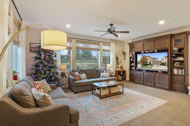 2665 Buttercup Dr, Lodi, CA 95242