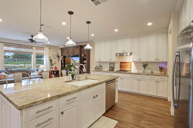 2665 Buttercup Dr, Lodi, CA 95242