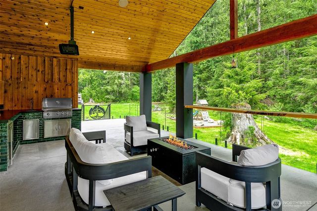 7538 Moon Valley Road SE, North Bend, WA 98045