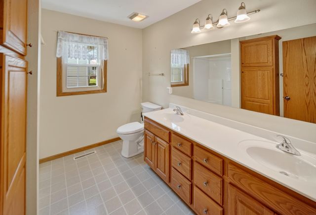 120 Whitetail Ridge, Hudson, IA 50643
