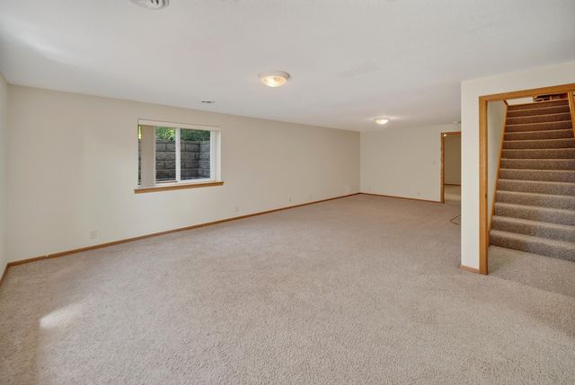 120 Whitetail Ridge, Hudson, IA 50643