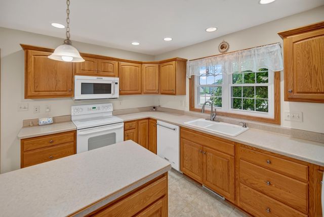 120 Whitetail Ridge, Hudson, IA 50643
