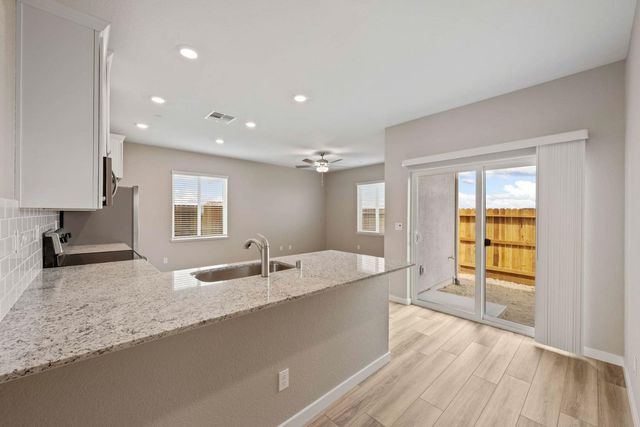 2985 Bowery Ln, Lincoln, CA 95648