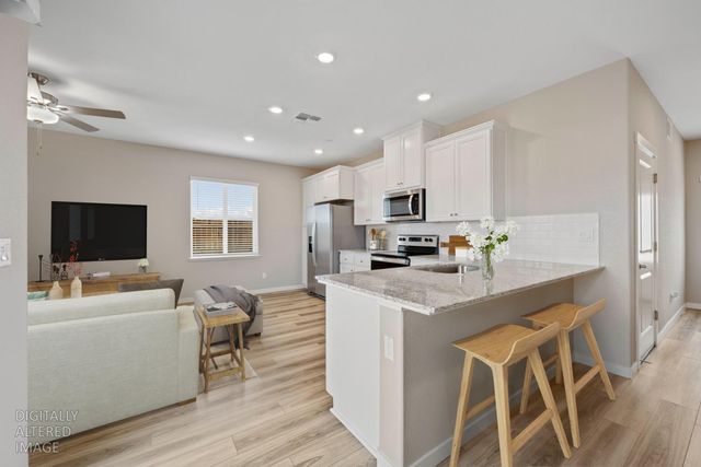 2985 Bowery Ln, Lincoln, CA 95648