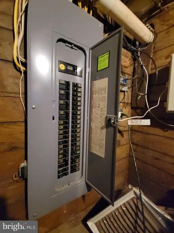 565 MAIN ST, Lykens, PA 17048