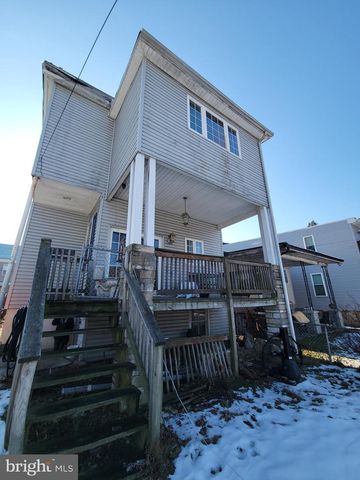 565 MAIN ST, Lykens, PA 17048