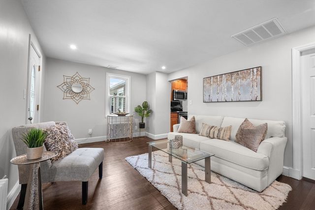 21 Elizabeth Street, Stoughton, MA 02072