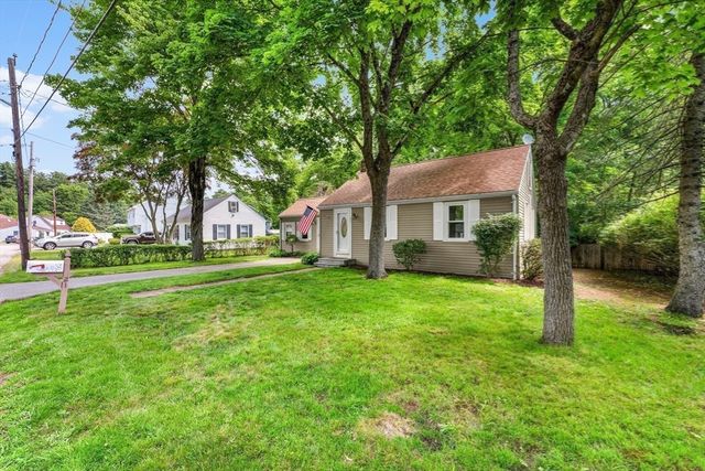 21 Elizabeth Street, Stoughton, MA 02072