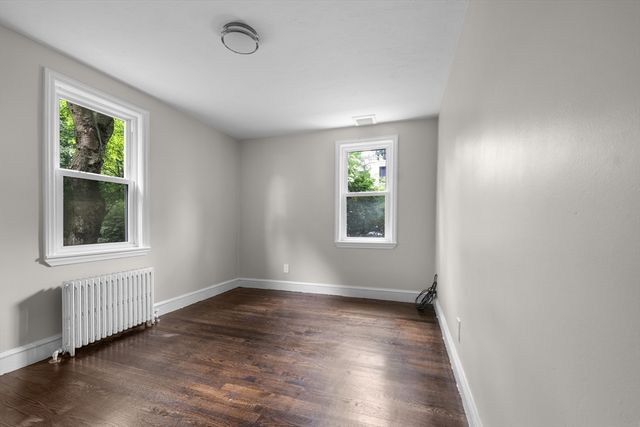 21 Elizabeth Street, Stoughton, MA 02072