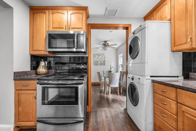 21 Elizabeth Street, Stoughton, MA 02072