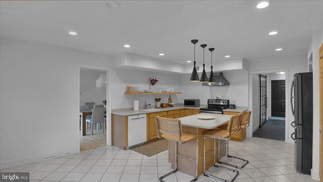 1433 SOUTHWIND WAY, Dresher, PA 19025