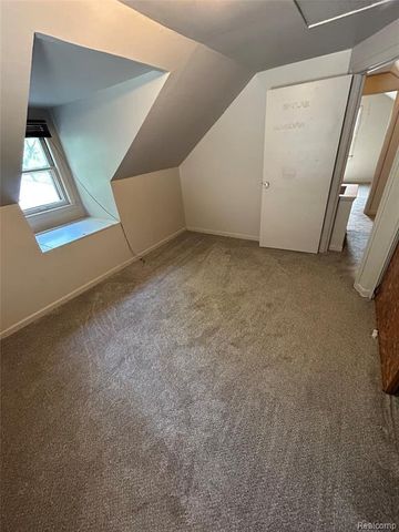24095 Stanford Street, Dearborn Heights, MI 48125