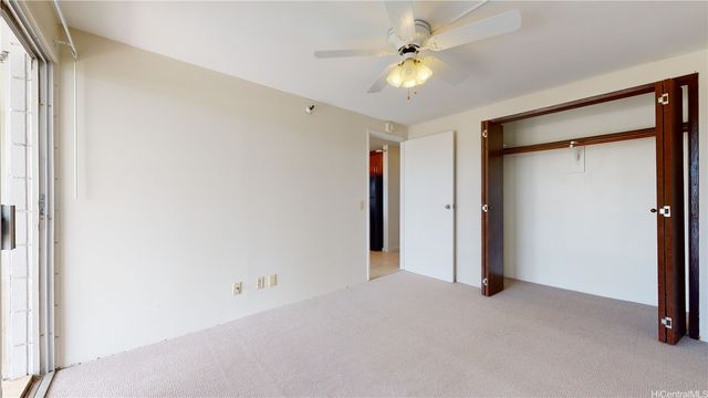 2542 Date Street 302, Honolulu, HI 96826