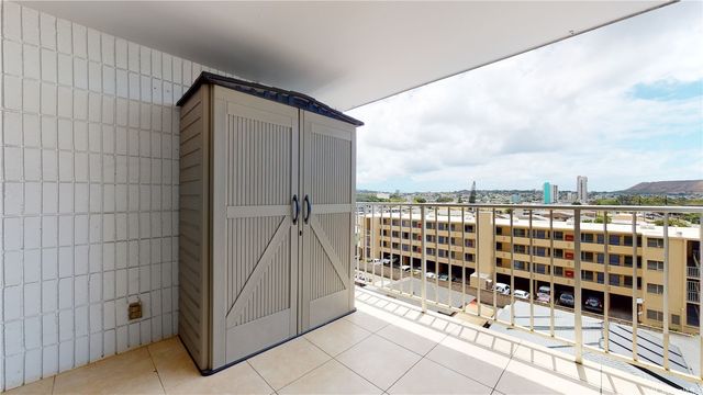 2542 Date Street 302, Honolulu, HI 96826