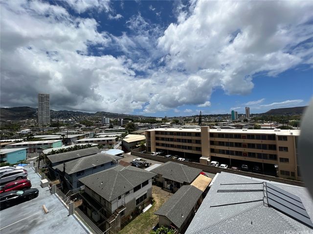 2542 Date Street 302, Honolulu, HI 96826