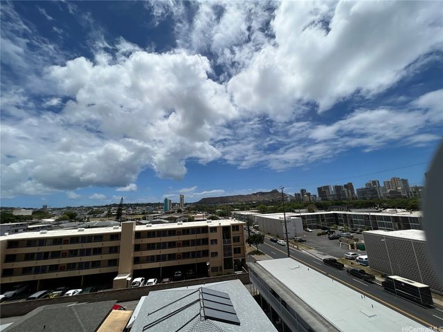 2542 Date Street 302, Honolulu, HI 96826
