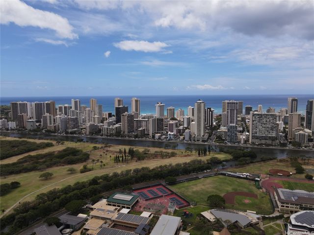2542 Date Street 302, Honolulu, HI 96826