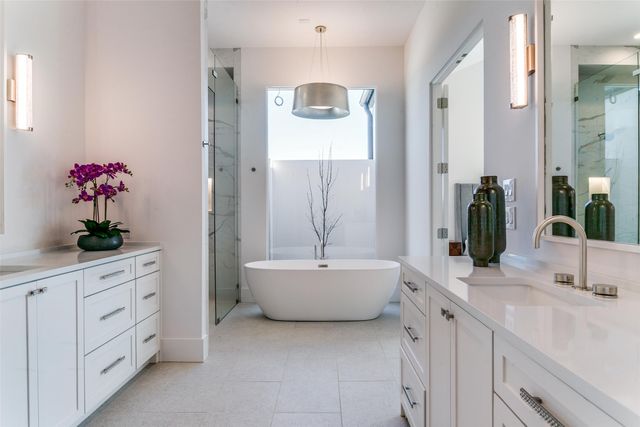 315 Regal Lane, Irving, TX 75039