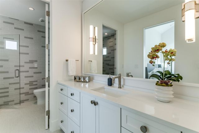 315 Regal Lane, Irving, TX 75039