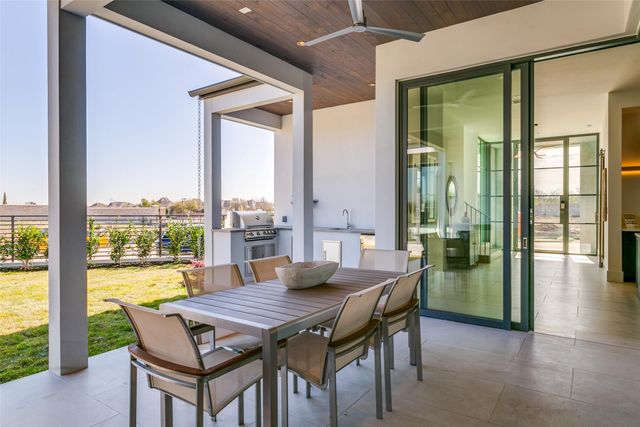 315 Regal Lane, Irving, TX 75039