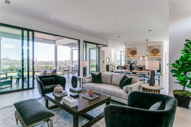 315 Regal Lane, Irving, TX 75039