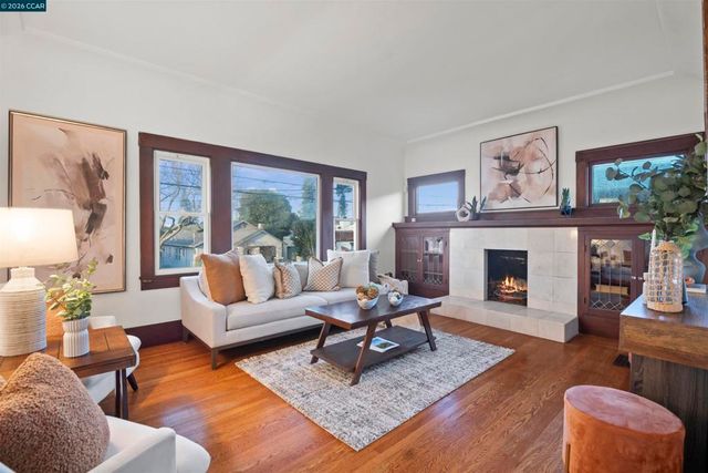 5428 5428 Ruth Ave, Oakland, CA 94601