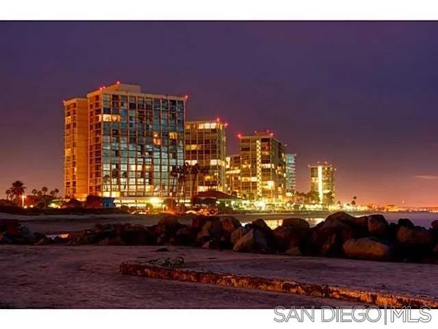 1720 Avenida Del Mundo 602, Coronado, CA 92118