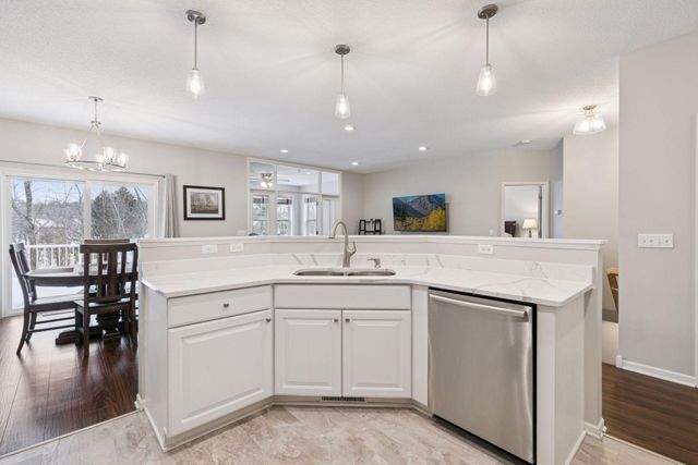 1670 Skywood Lane, Eagan, MN 55122