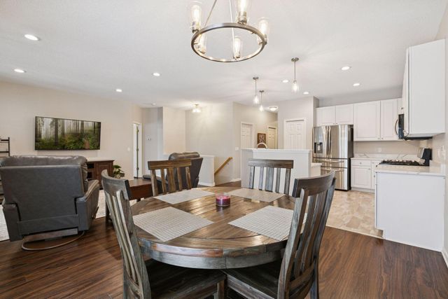 1670 Skywood Lane, Eagan, MN 55122