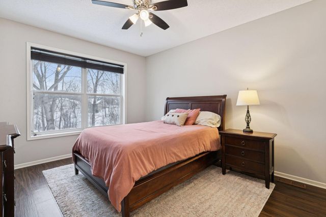 1670 Skywood Lane, Eagan, MN 55122