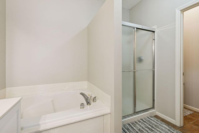 1670 Skywood Lane, Eagan, MN 55122