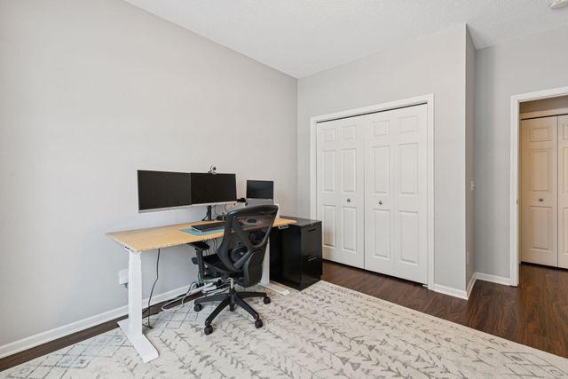 1670 Skywood Lane, Eagan, MN 55122