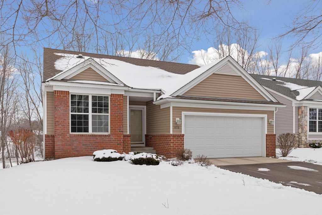 1670 Skywood Lane, Eagan, MN 55122