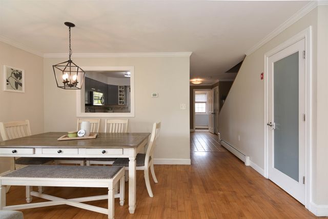 3 Wade Farm Road A, Newmarket, NH 03857