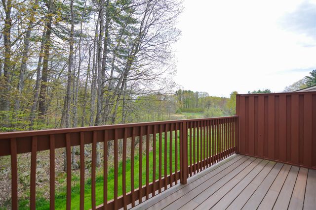 3 Wade Farm Road A, Newmarket, NH 03857