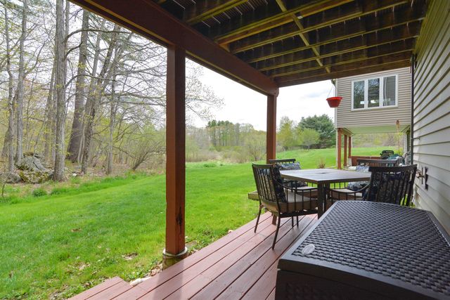 3 Wade Farm Road A, Newmarket, NH 03857