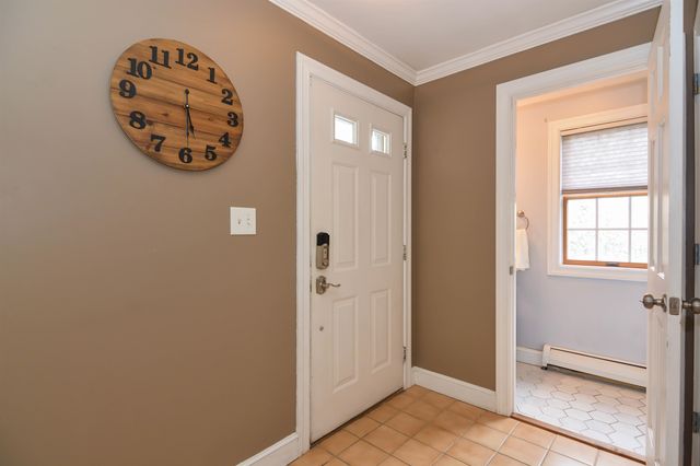 3 Wade Farm Road A, Newmarket, NH 03857