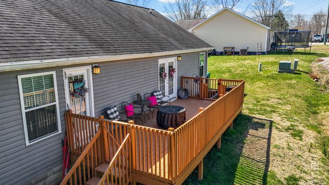 100 Wisteria Lane, Morehead, KY 40351
