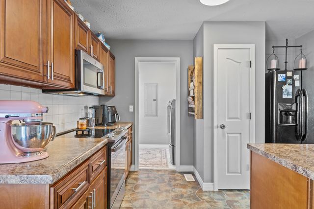 100 Wisteria Lane, Morehead, KY 40351