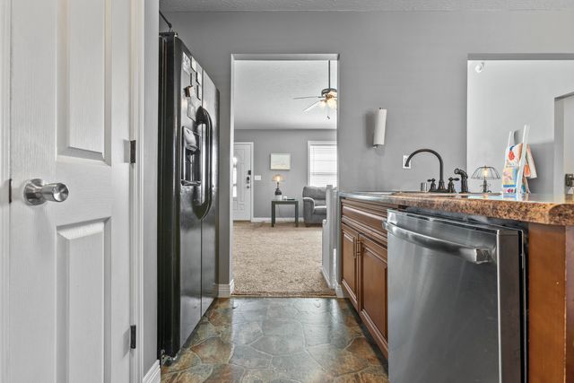 100 Wisteria Lane, Morehead, KY 40351