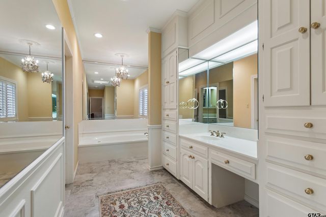 612 Rosemont Place II, Tyler, TX 75701