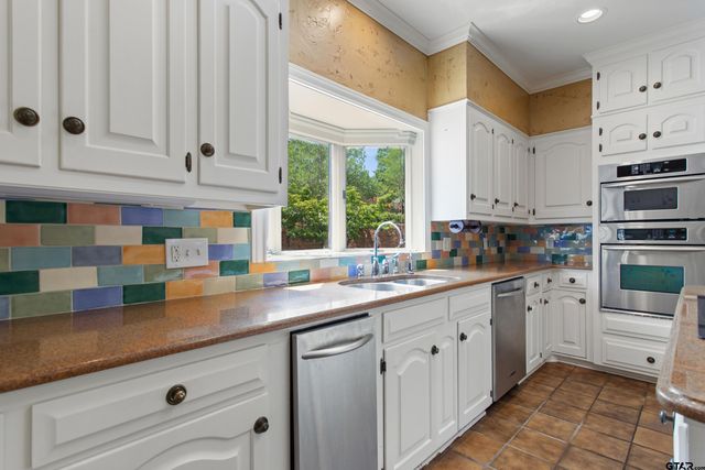 612 Rosemont Place II, Tyler, TX 75701