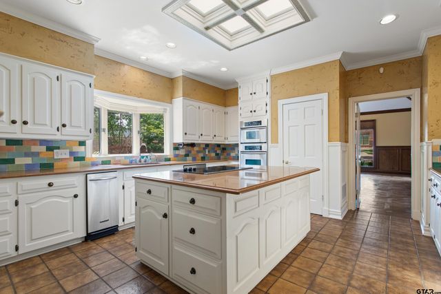 612 Rosemont Place II, Tyler, TX 75701